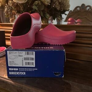 Birkenstock Vibrant Pink Slip-On Clogs - SIZE 37